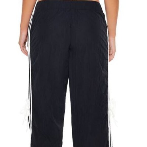 NWT Women's Forever 21 Mid-Rise Wide-Leg Sweatpants - Picture 3 of 3